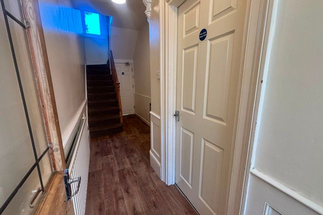 14, Victoria Street, Exeter photo 3