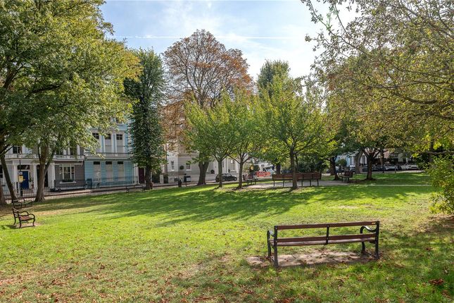 Upper Duplex, 27, Chalcot Square, London photo 4