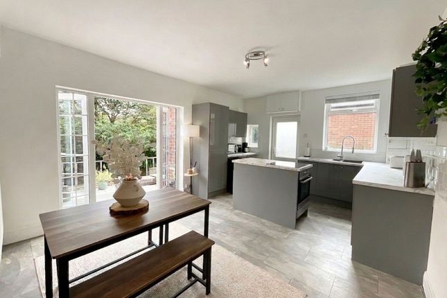 14 Louise Drive, Stoke-On-Trent photo 2