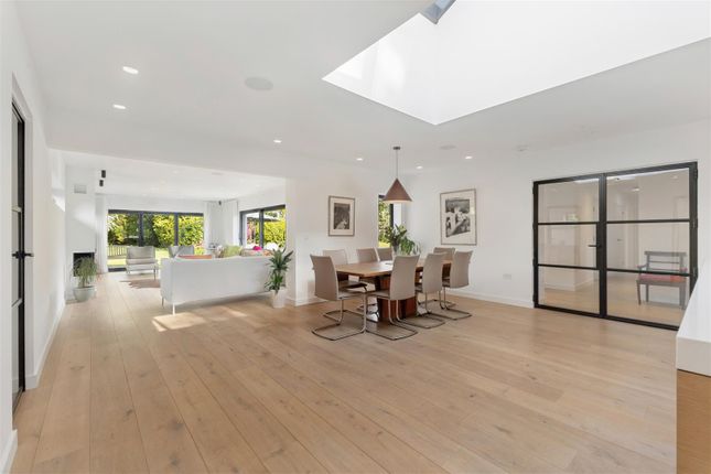 Blue Cedar, Love Lane, Petersfield photo 4