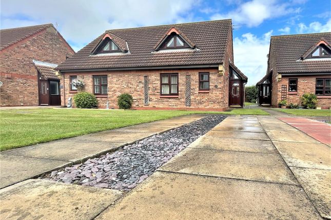 Thumbnail Semi-detached house for sale in Meadow View, Cleethorpes, N.E. Lincolnshire