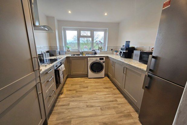 Flat to rent in Roseholme, Maidstone