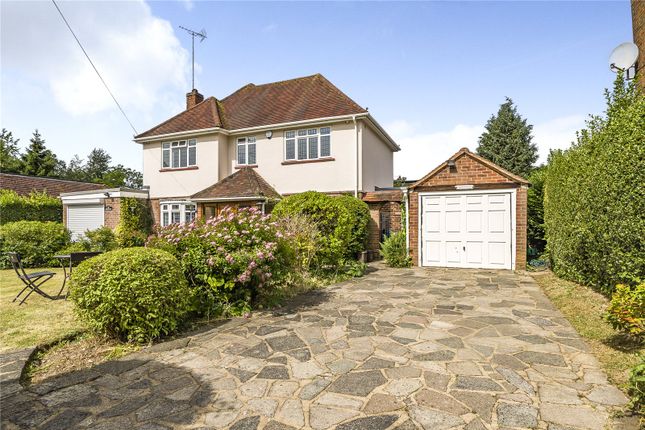 Thumbnail Detached house to rent in Seer Mead, Seer Green, Beaconsfield