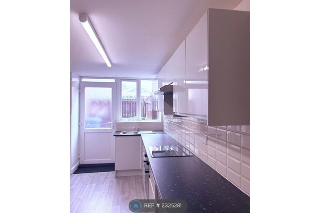 Rosevale House, St Johns Road, Scarborough photo 2