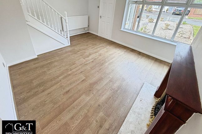 7 Catesby Drive, Kingswinford photo 3