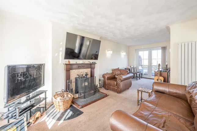 130, Kingsley Road, Kingswinford photo 2