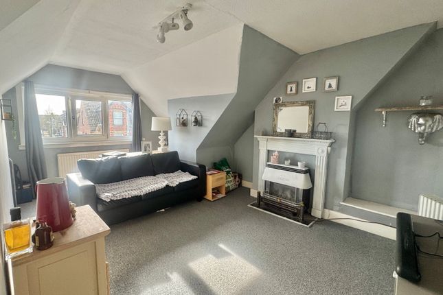 Flat 3, 326, Cheriton Road, Kent photo 2