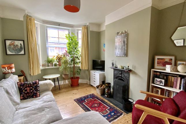 39, Clarence Road, Stony Stratford photo 2