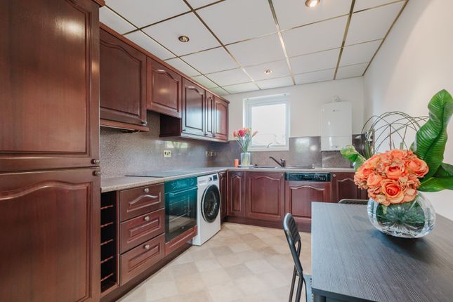 31 Wilbraham Road, Manchester photo 5