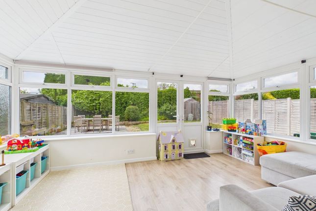 8, Orchard Way, Somerton photo 4