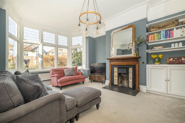 Lyndale, Portsmouth Road, Thames Ditton photo 3