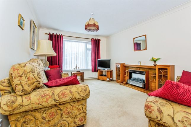 36, Lancaster Drive, Spalding photo 2