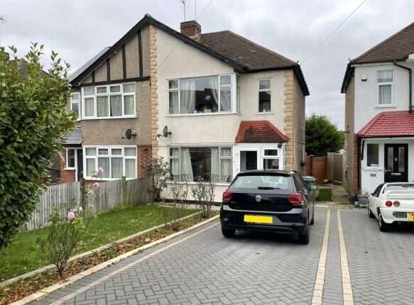 Thumbnail Terraced house to rent in Dibdin Road, Sutton, Surrey