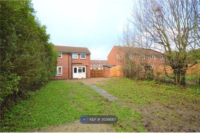 Beavers Crescent, Hounslow photo 3