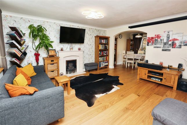 9, Thetford Gardens, Eastleigh photo 4