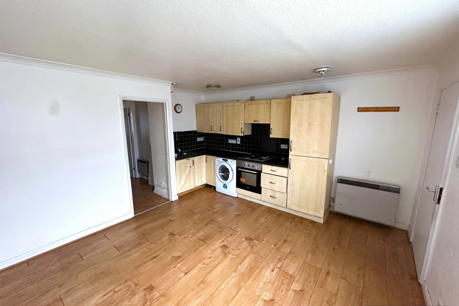 1160, Uxbridge Road, Hayes photo 3