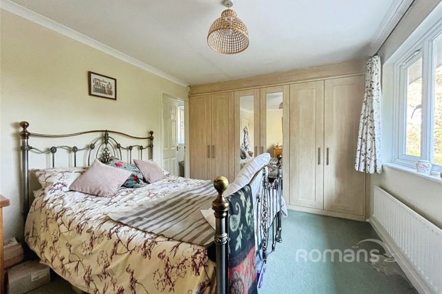 Flat 11, Combe Rise,, Latchwood Lane, Farnham photo 5