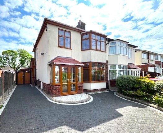Thumbnail Semi-detached house to rent in Marina Drive, Fulwood, Preston