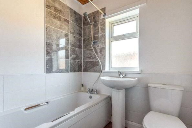14, Sheppard Road, Doncaster photo 2