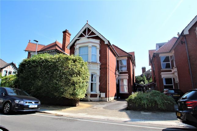 Thumbnail Flat to rent in Nettlecombe Avenue, Southsea