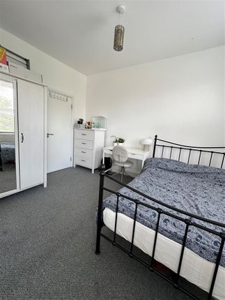 Thumbnail Studio to rent in Lancaster Road, Finsbury Park