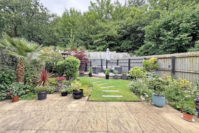 15, Dan Y Graig Heights, Pontyclun photo 4
