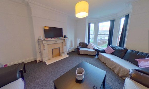 9 bed property for rent in Belle Vue Road, Leeds, West Yorkshire LS3