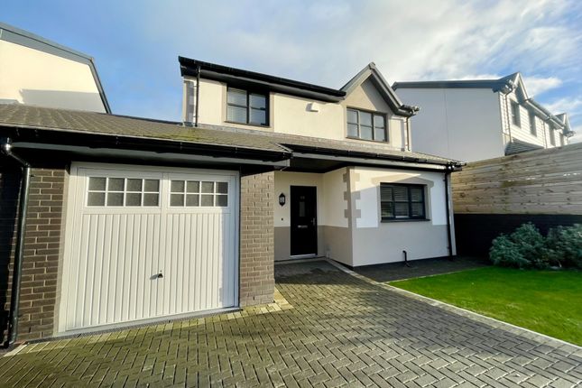 3-bed house on 13, Aberconwy, £1,500/mo