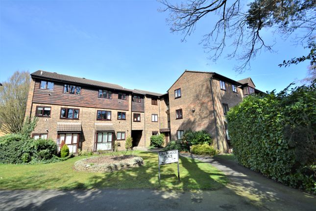 Thumbnail Flat to rent in Collingwood Place, Walton-On-Thames
