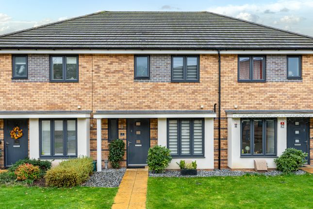 Thumbnail Terraced house for sale in Henry Close, Welwyn Garden City, Hertfordshire