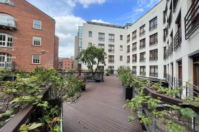 Flat to rent in Dock Street, Leeds