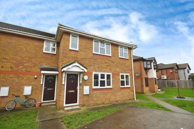 Flat for sale in Ashworths, Canvey Island, Essex