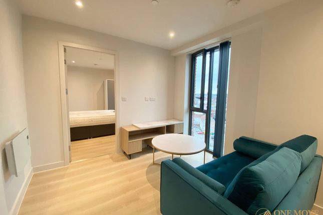 Flat 1019, Waterhouse Tower, Manchester photo 2