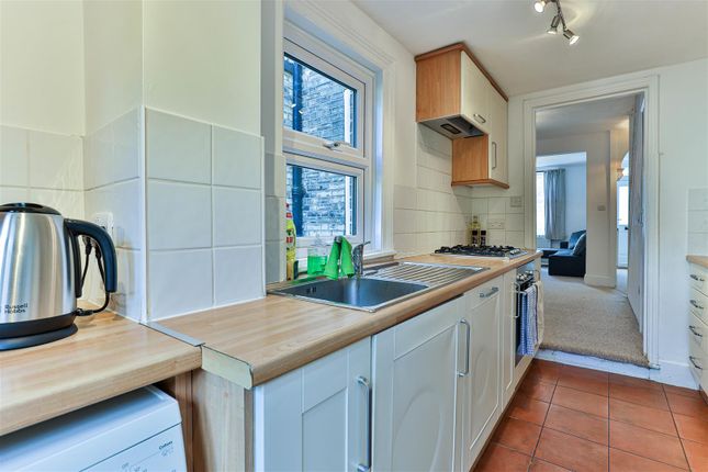 Terraced house for sale in Charles Street, Cambridge