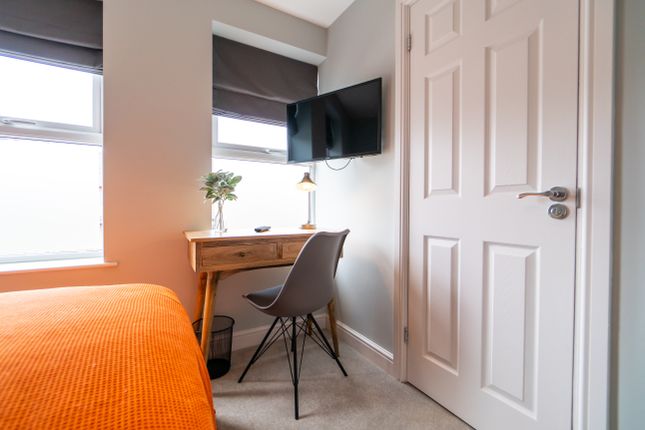 Room to rent in Washington Road, Caversham, Reading, Berkshire