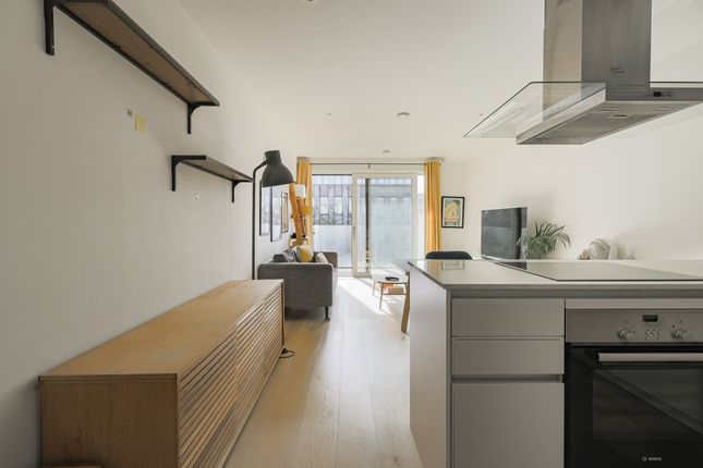 Cynthia Street, Kings Cross  photo 5