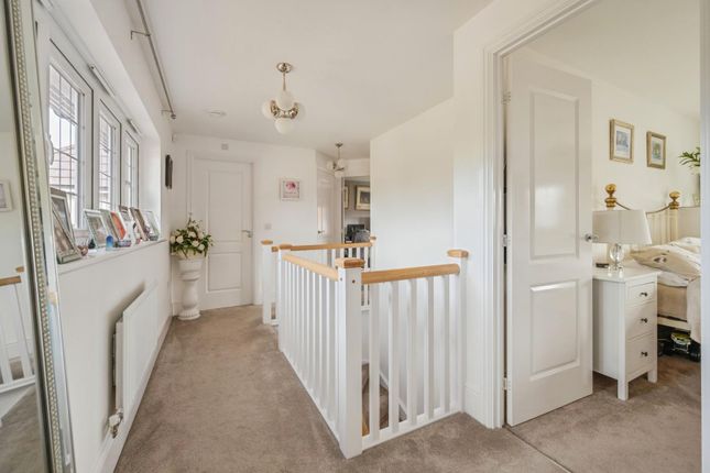 2Rangemoorcrescent17Of27.Jpg