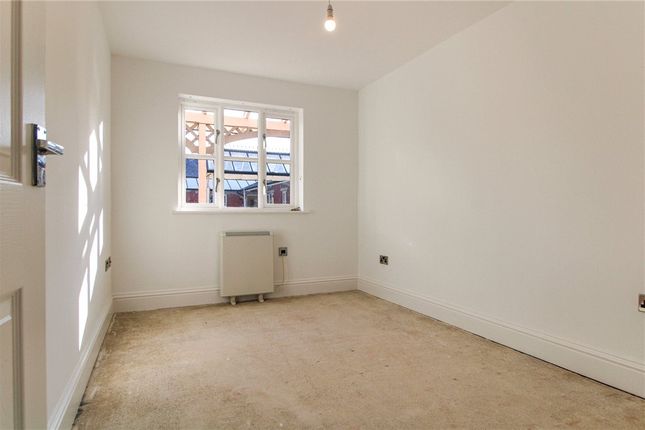 Apartment 11, Burnside House,, Carleton Road, North Yorkshire photo 4