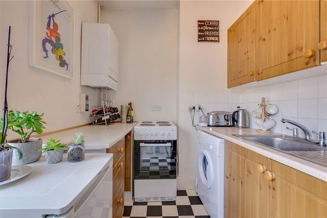 TFF, 176, Northcote Road, London photo 3