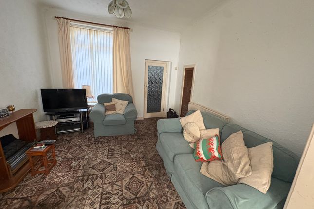 8 Pen Y Banc, Seven Sisters, Neath photo 2