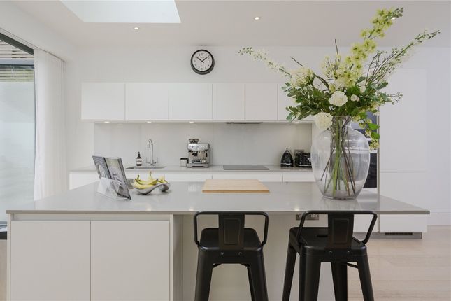 Flat for sale in Montague Road, Richmond