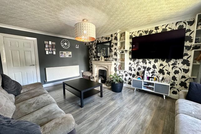 5, Sheldon Avenue, Wednesbury photo 2