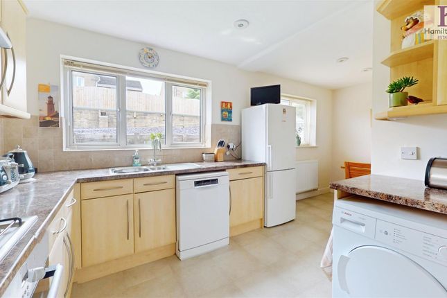 44, Upper Hall View, Halifax photo 3