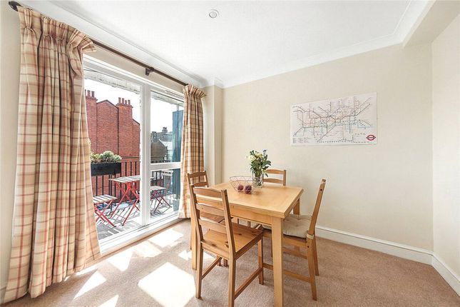 Flat for sale in Burlington Place, Fulham, London