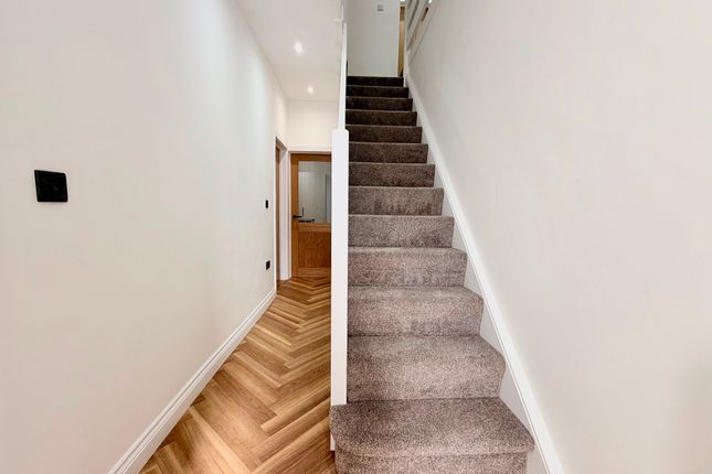 155 Victoria Street, Bridgend photo 2