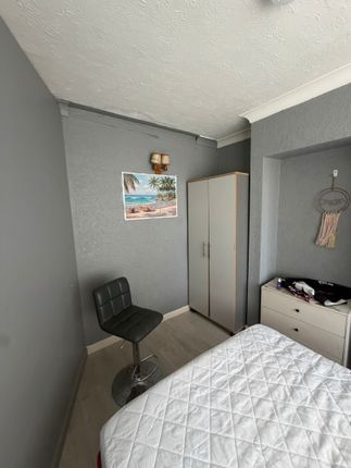 29, Roman Way, Thatcham, West Berkshire photo 4