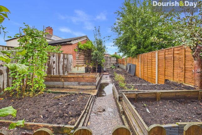 2 Talbot Crescent, Whitchurch photo 4