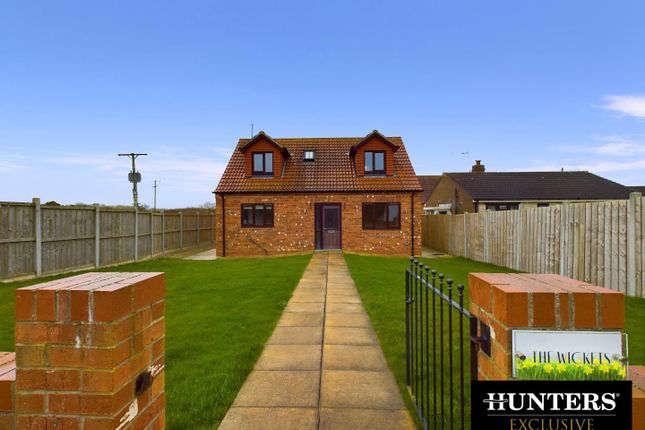 Thumbnail Detached bungalow to rent in Southsea Road, Flamborough, Bridlington