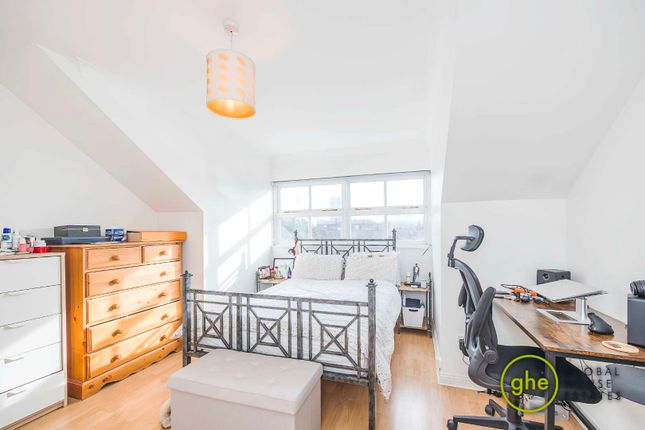 Flat 14, Vincent Court, Stockwell photo 4