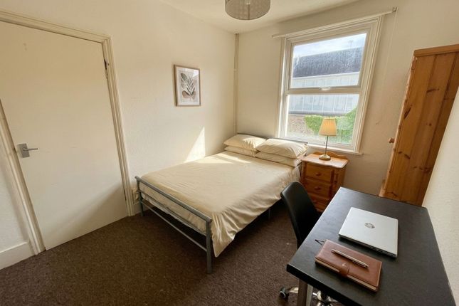 26 Newmarket Road, Brighton photo 2